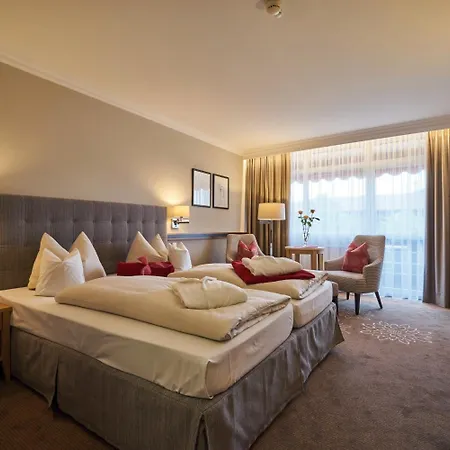 Thermenhotel Apollo ホテル