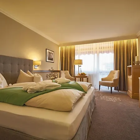 Thermenhotel Apollo 4* 바트푸징