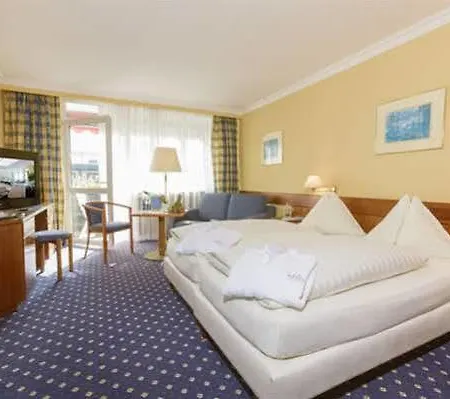 Отель Thermenhotel Apollo Бад-Фюссинг
